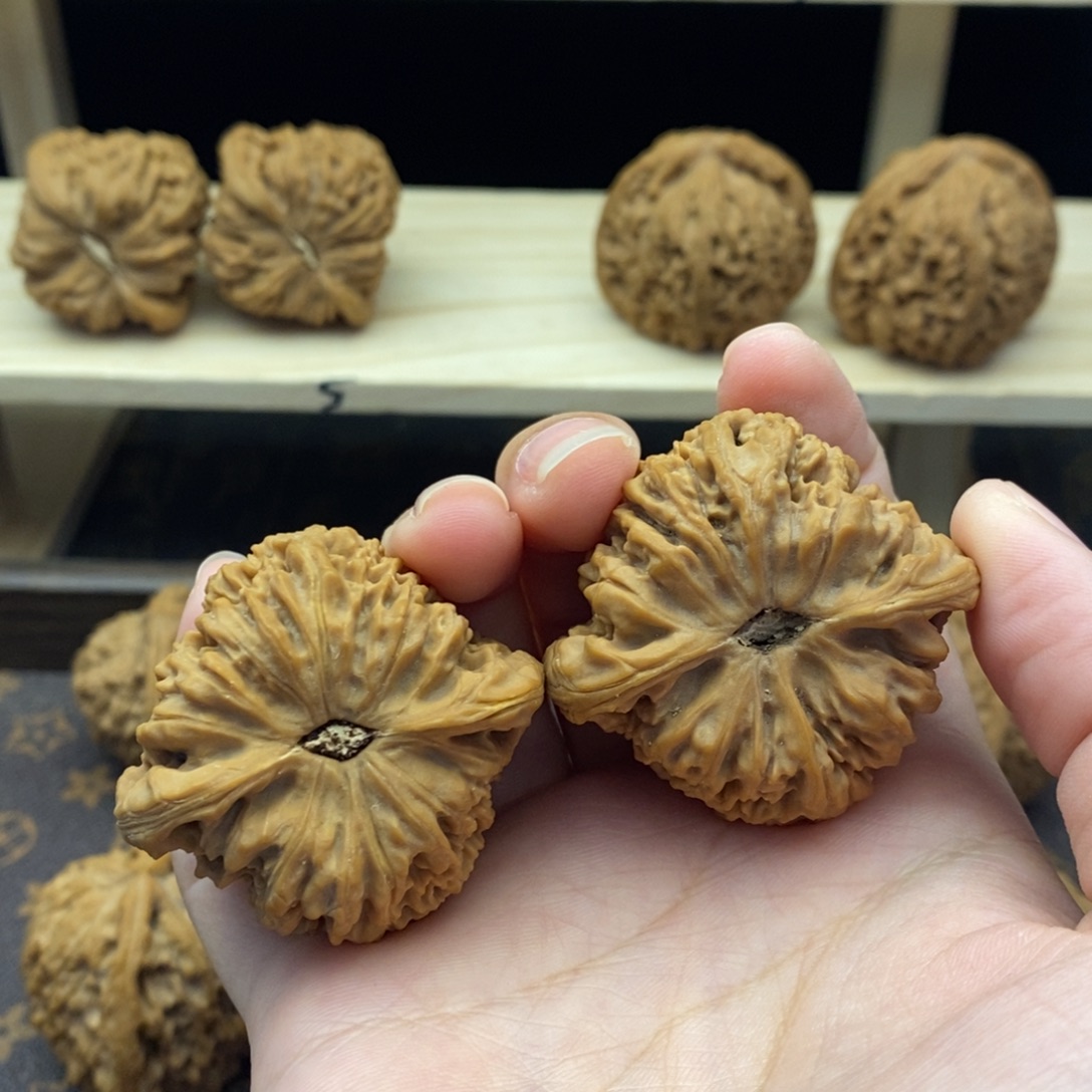 财***哥吊坠文玩核桃涿鹿一代老树南将