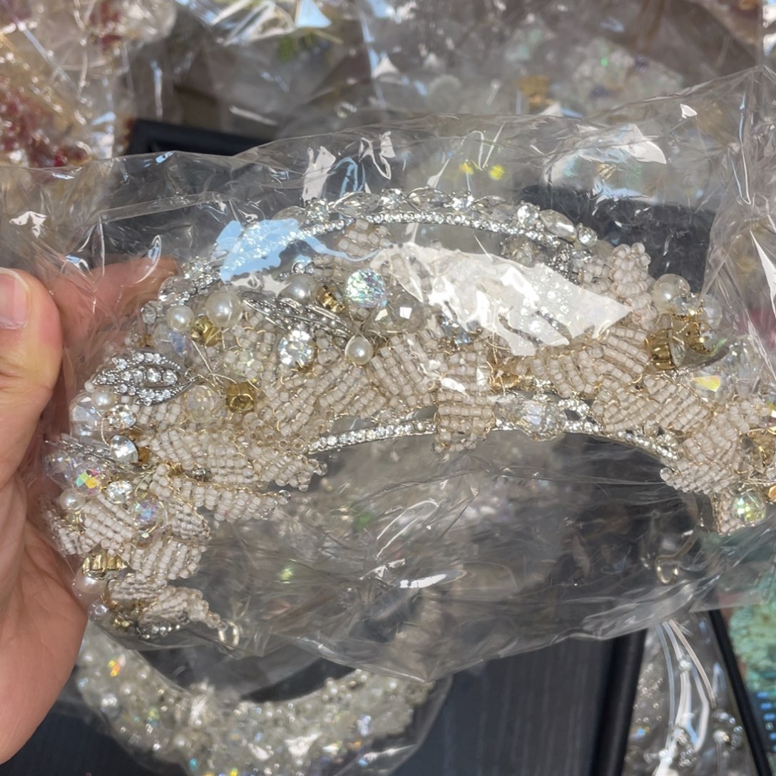 混合材质新娘头饰默认微瑕不退换