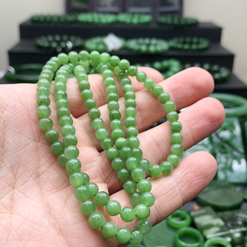 【闪购商品】和田玉（碧玉）颈饰未镶嵌5.5mm