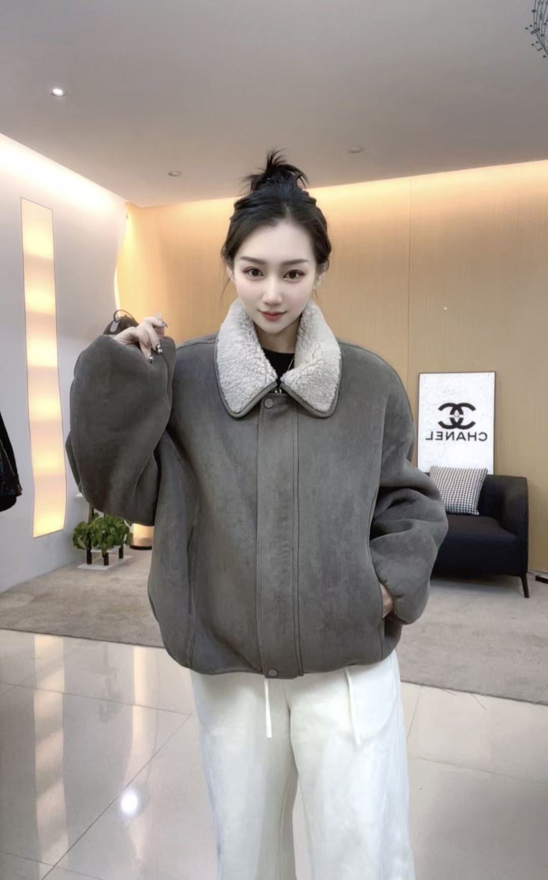 【Mo Studio】100％羊毛两面穿女士高级显瘦极简风冬季外套 821