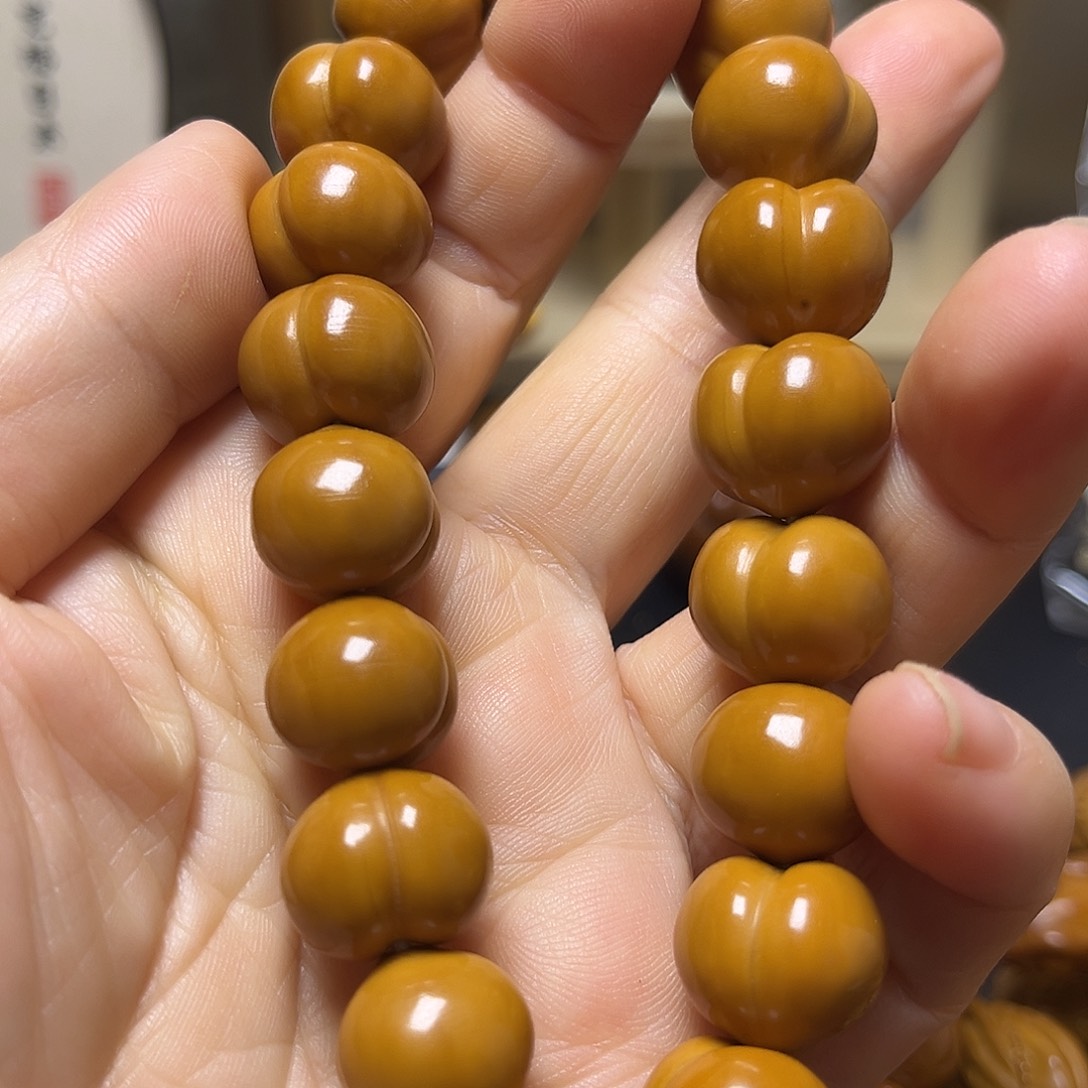 吊坠橄榄核，啊飞咯哦哦