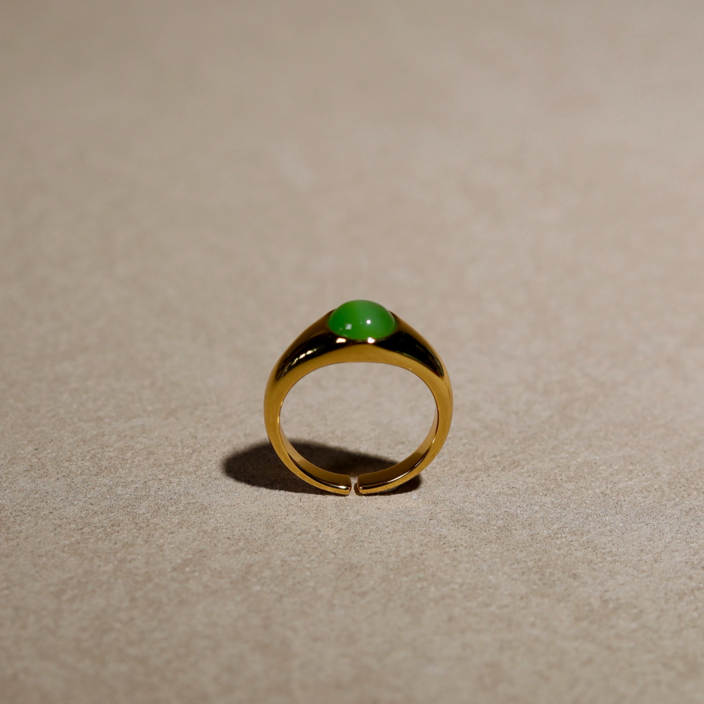 新品天然和田玉碧玉粉绿蛋面戒指925银镶嵌女款时尚简约玉石指环