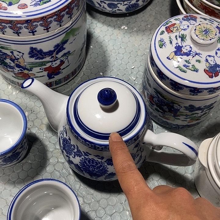 罐景德镇陶瓷胡一个