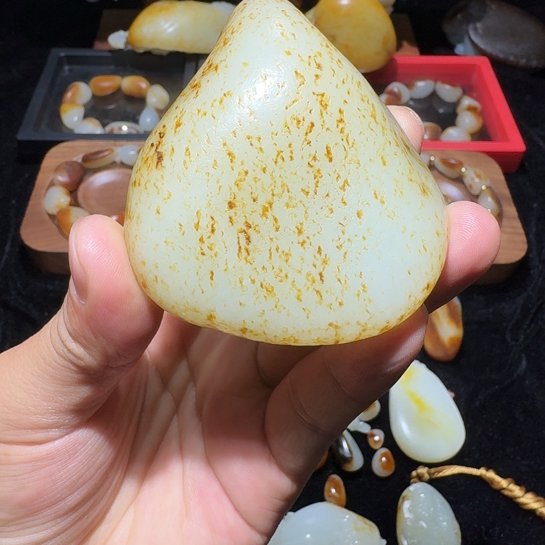 和田玉（子料）未镶嵌挂件