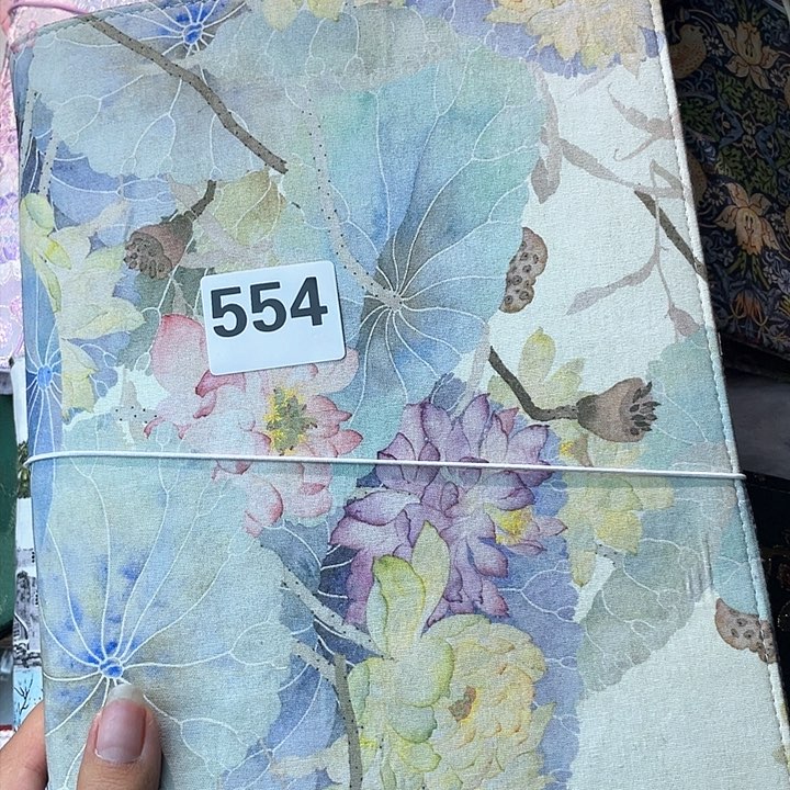 刺绣b5活页加纸。     554