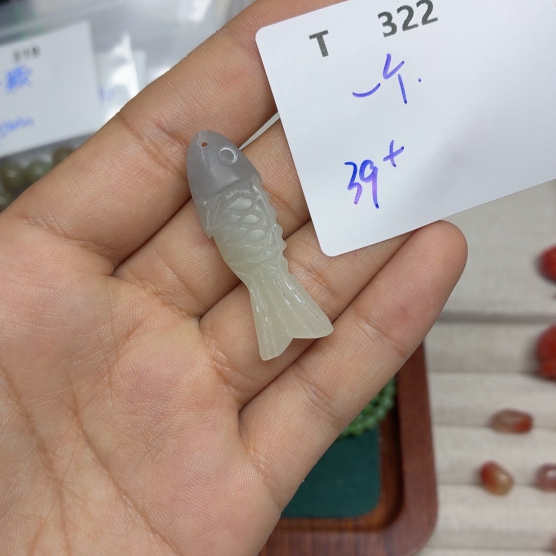 和田玉未镶嵌珠宝半成品T322