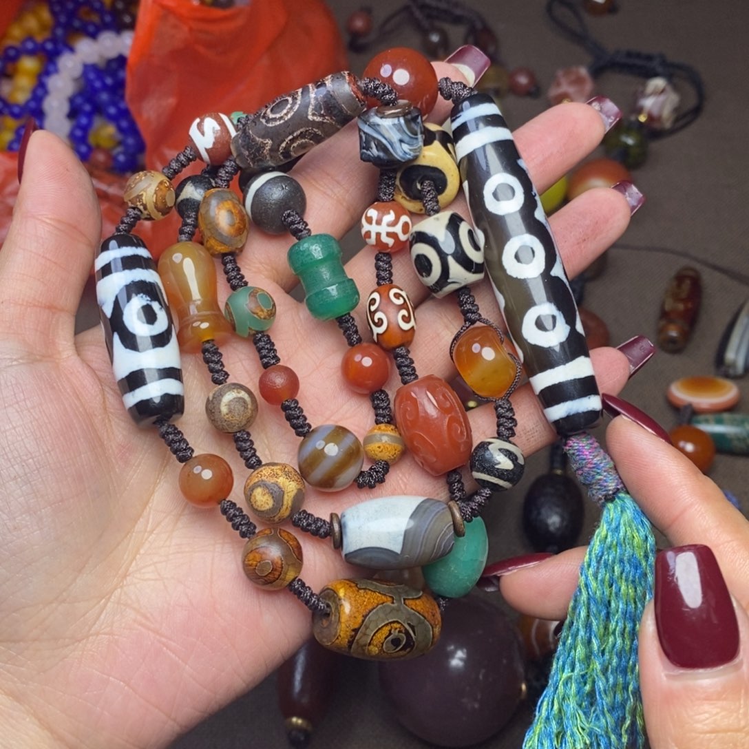 玛瑙/玉髓颈饰未镶嵌