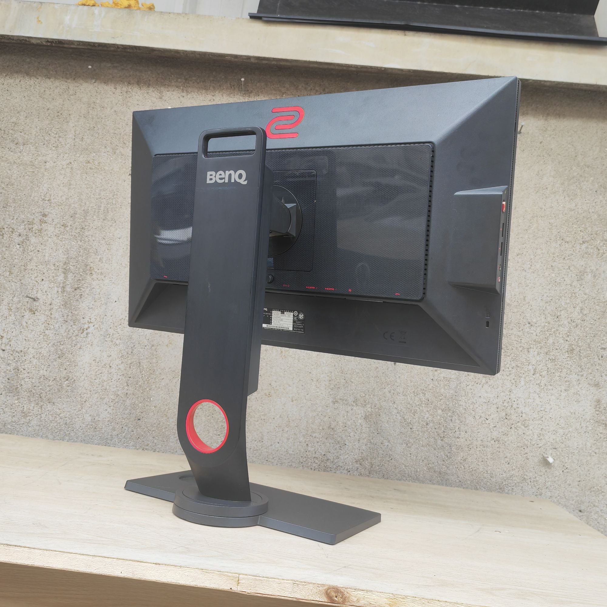 9新 Benq/明基 24.5寸1k144直面高端电竞显示器TN面板