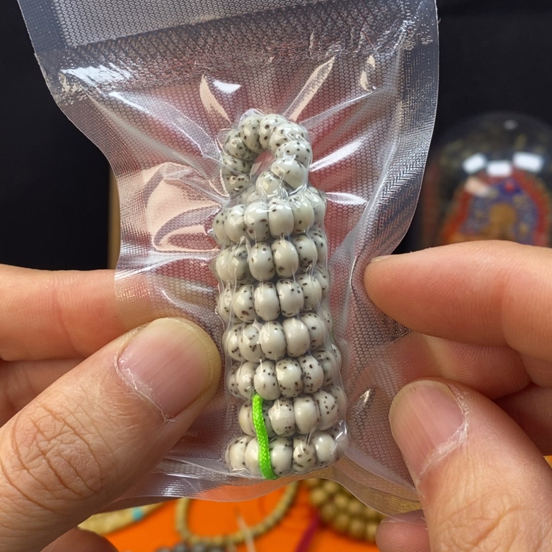 星月菩提吊坠骨瓷白蒜瓣卡7mm