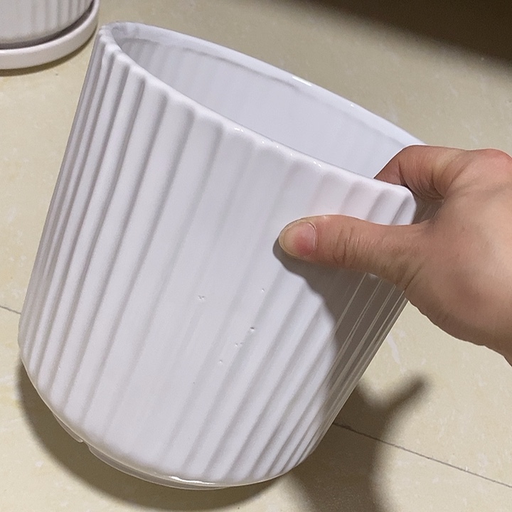 陶盆有孔 瑕疵针孔漏釉介意勿拍外口 20外高19