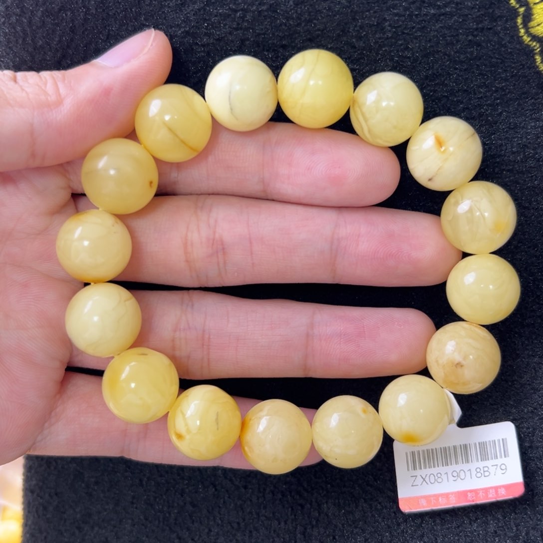 未镶嵌琥珀珠宝奇石