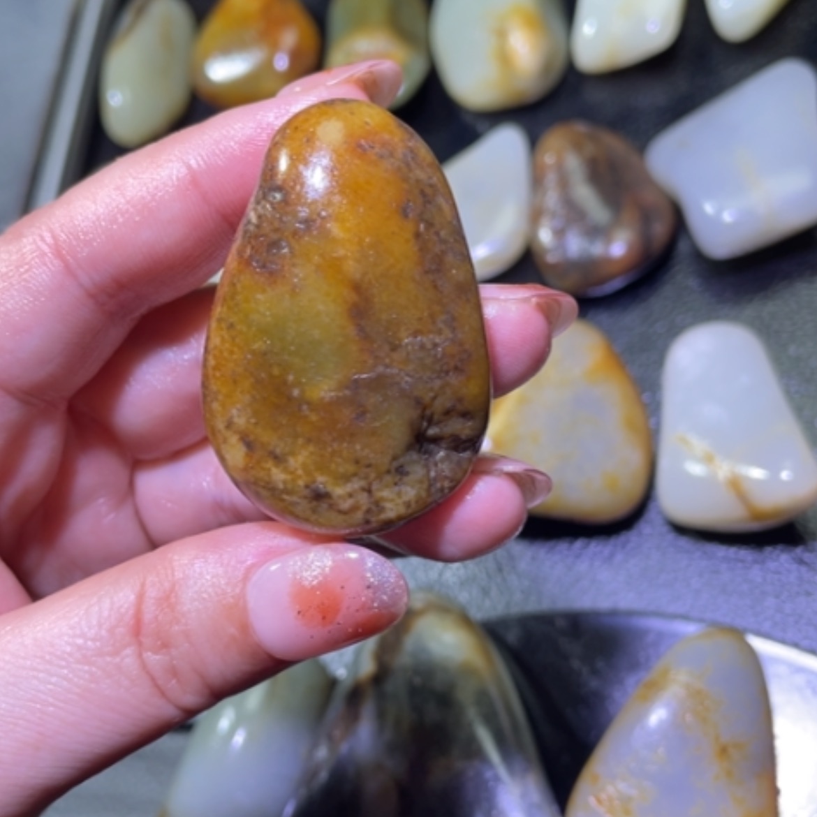 【闪购商品】颈饰未镶嵌和田玉名*