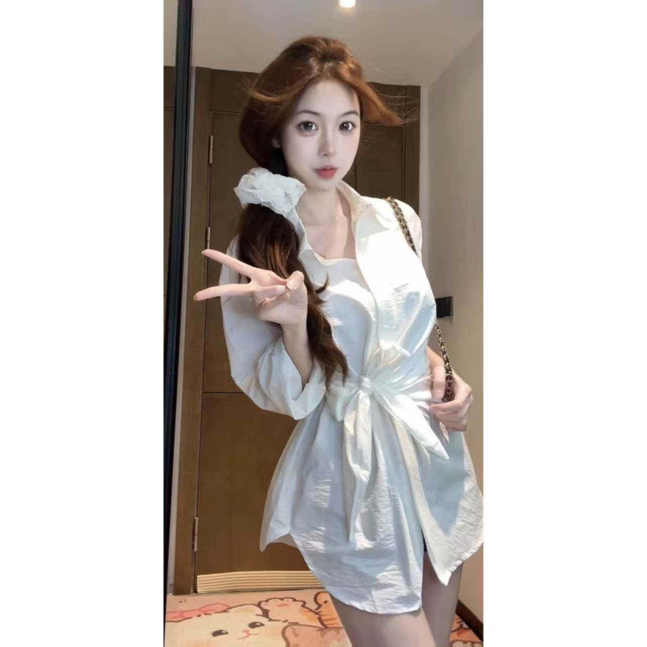 【清仓】港风复古白色长袖衬衫女辣妹系带收腰衬衣短裤套装W