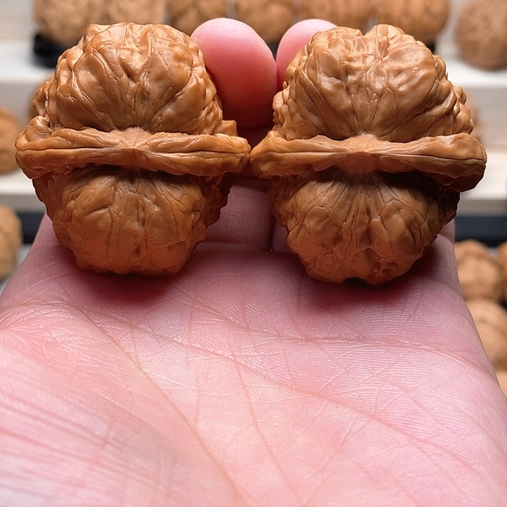 文玩核桃把件勿****过…………………………