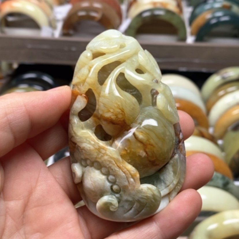【闪购商品】蛇纹石玉未镶嵌手镯