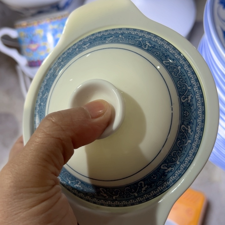 杯中铁双耳炖盅微瑕