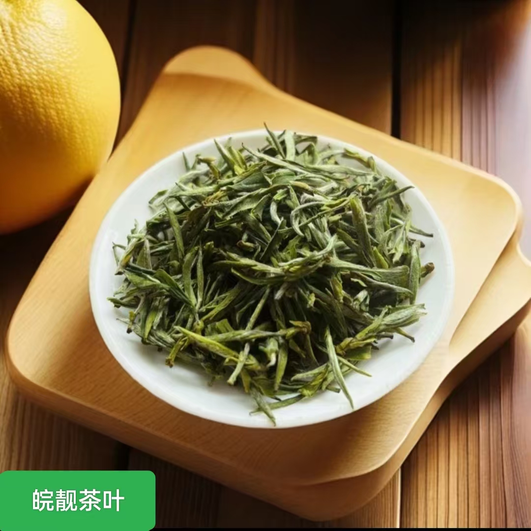 明前霍山黄芽，黄绿披毫，汤色明亮，清香持久！