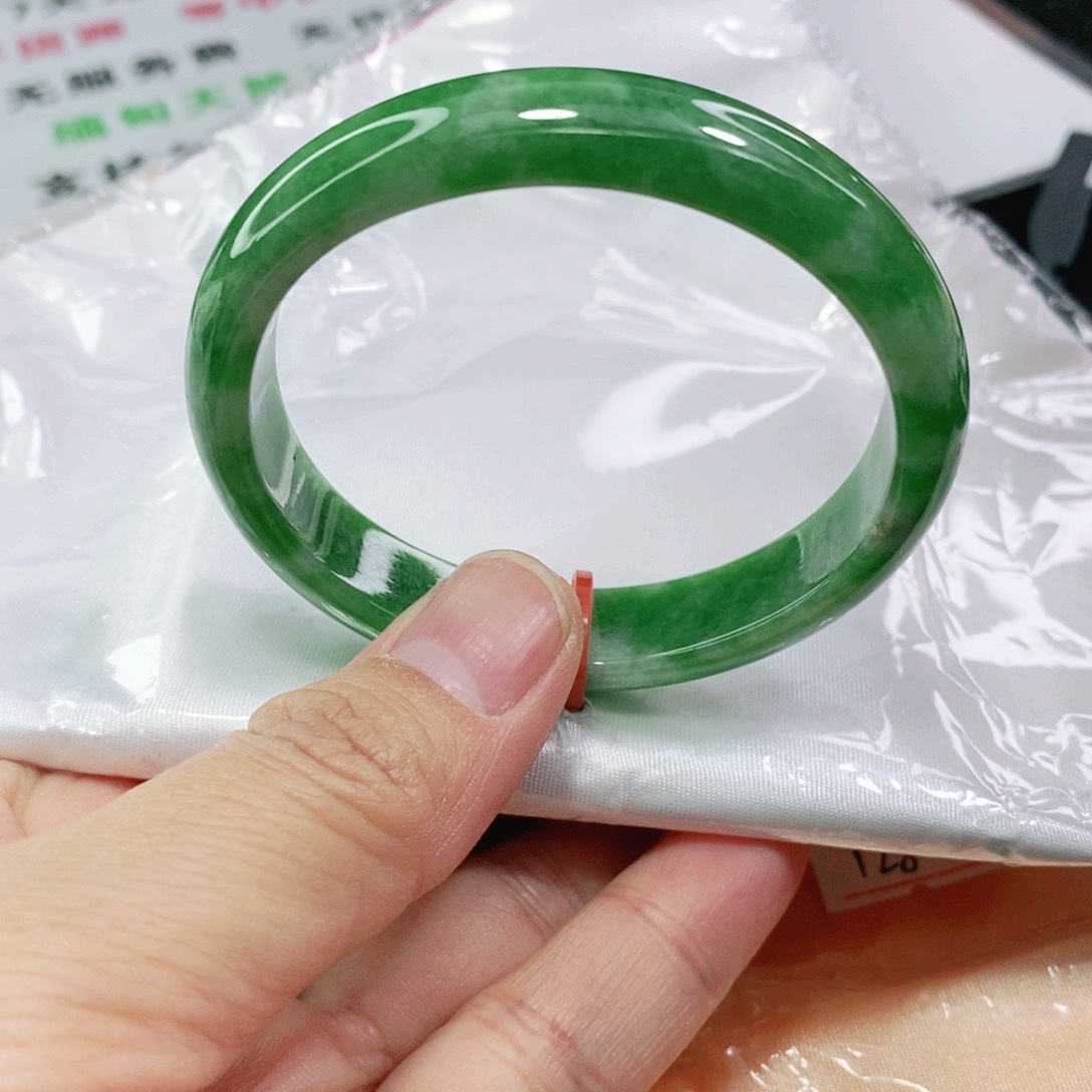 翡翠手镯未镶嵌54.2圈贵妃