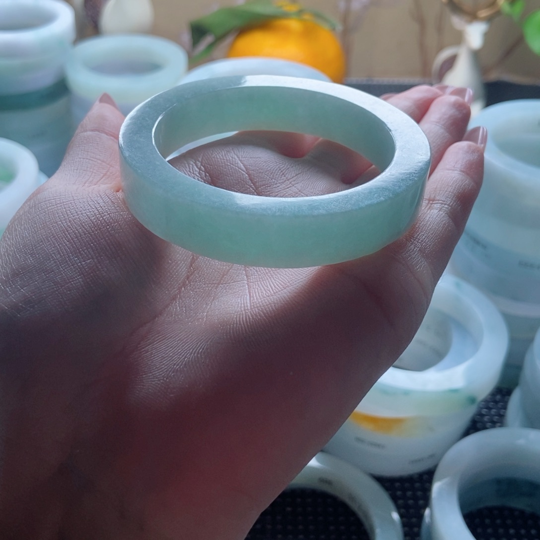 Y***哥定制翡翠未镶嵌AA