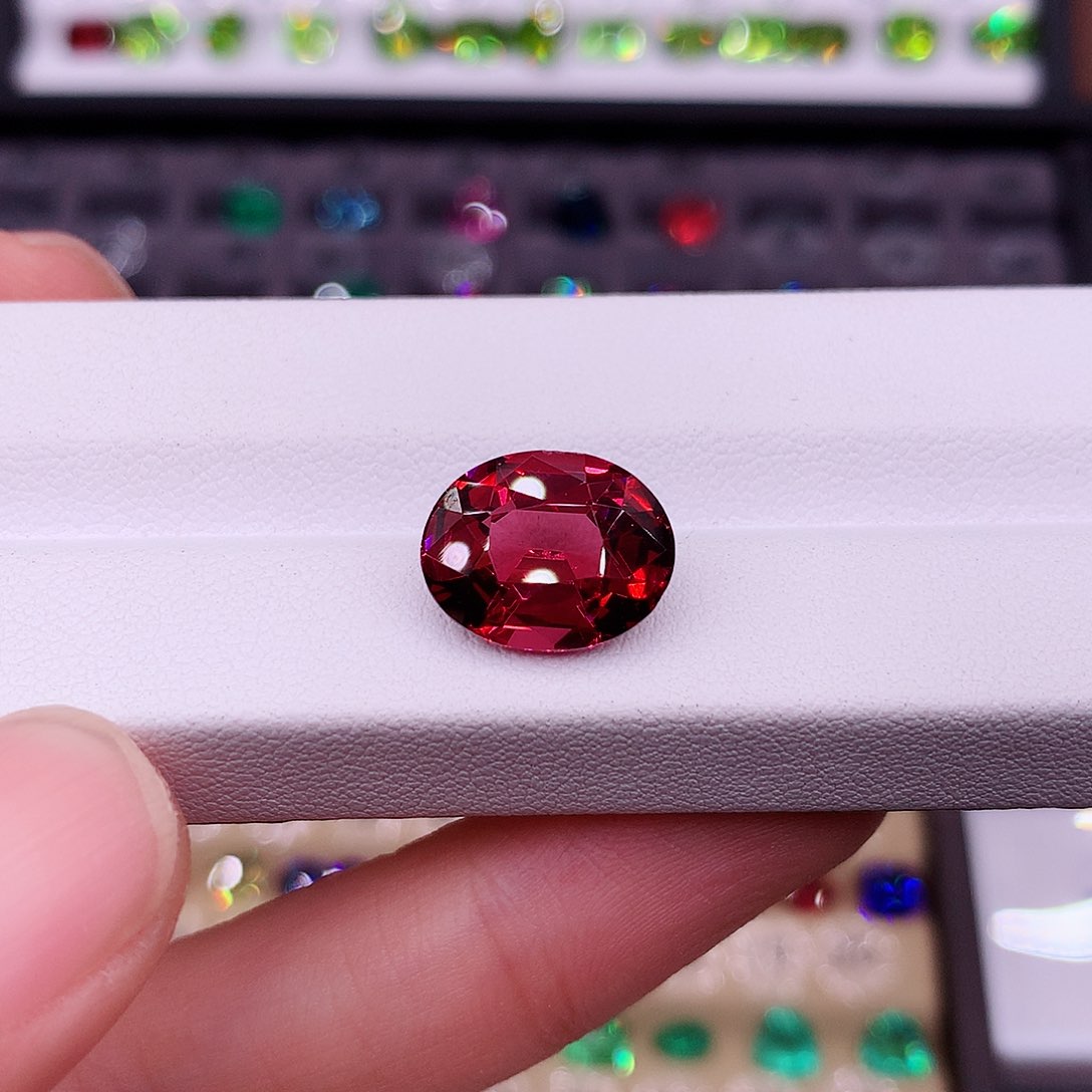 石榴石珠宝半成品未镶嵌
