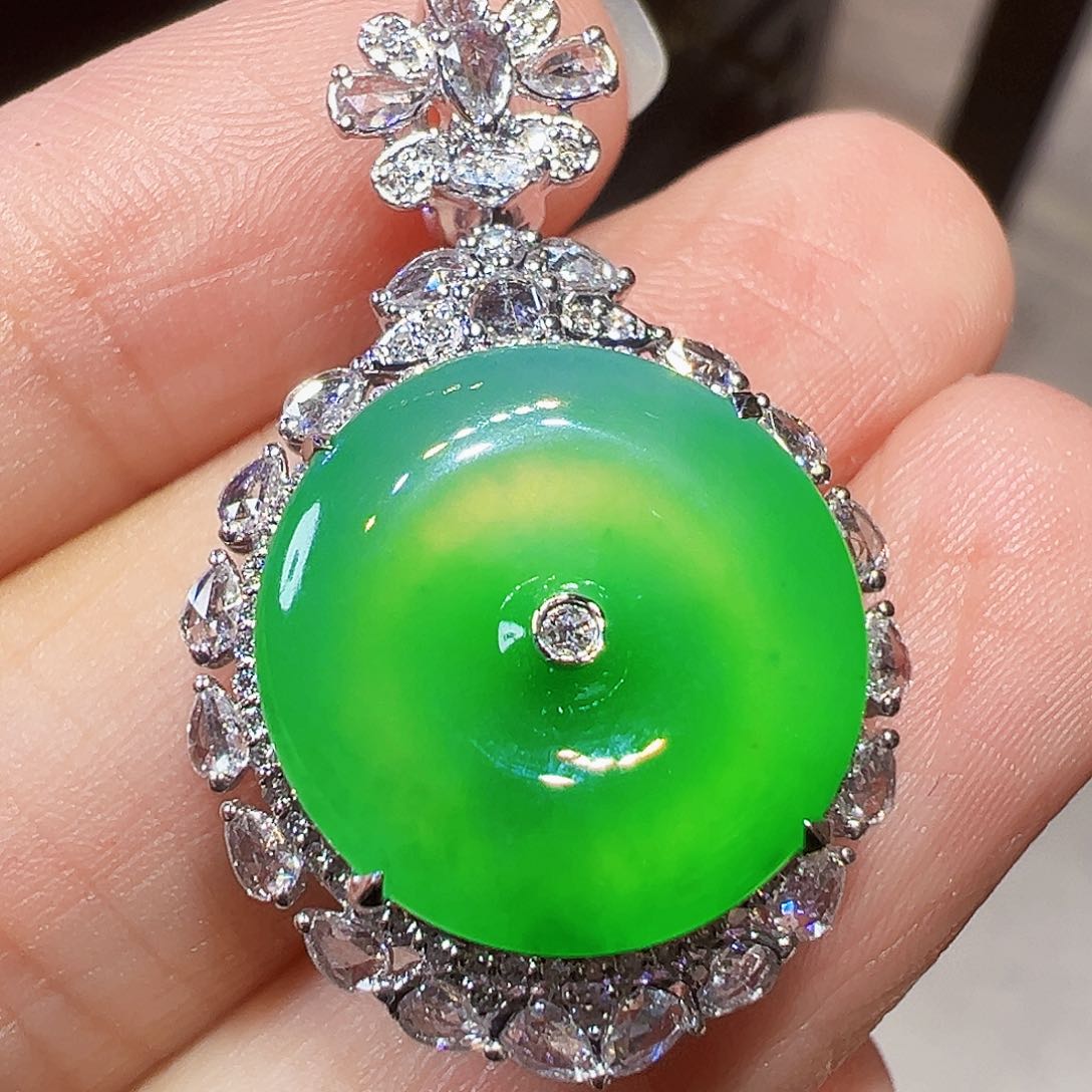 吊坠(不含链)18K金镶嵌翡翠平安扣