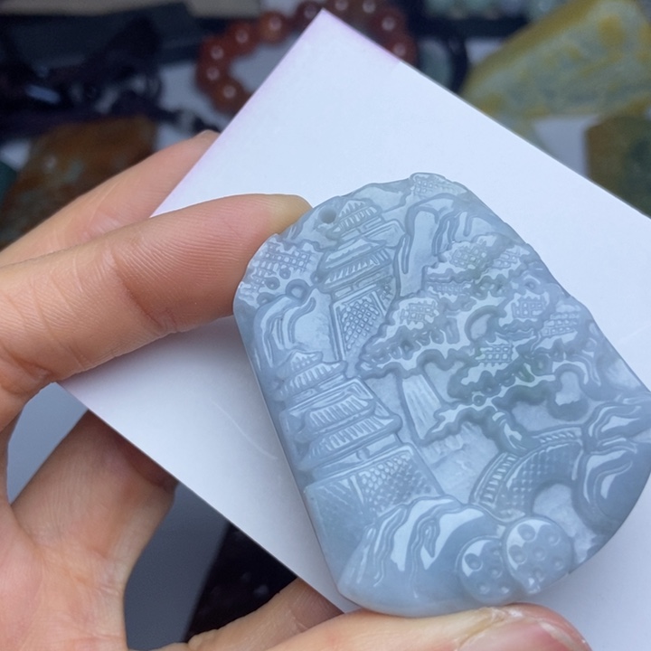 翡翠颈饰未镶嵌翡翠