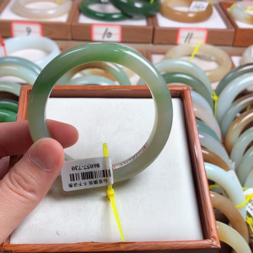 【闪购商品】和田玉手镯未镶嵌53.3