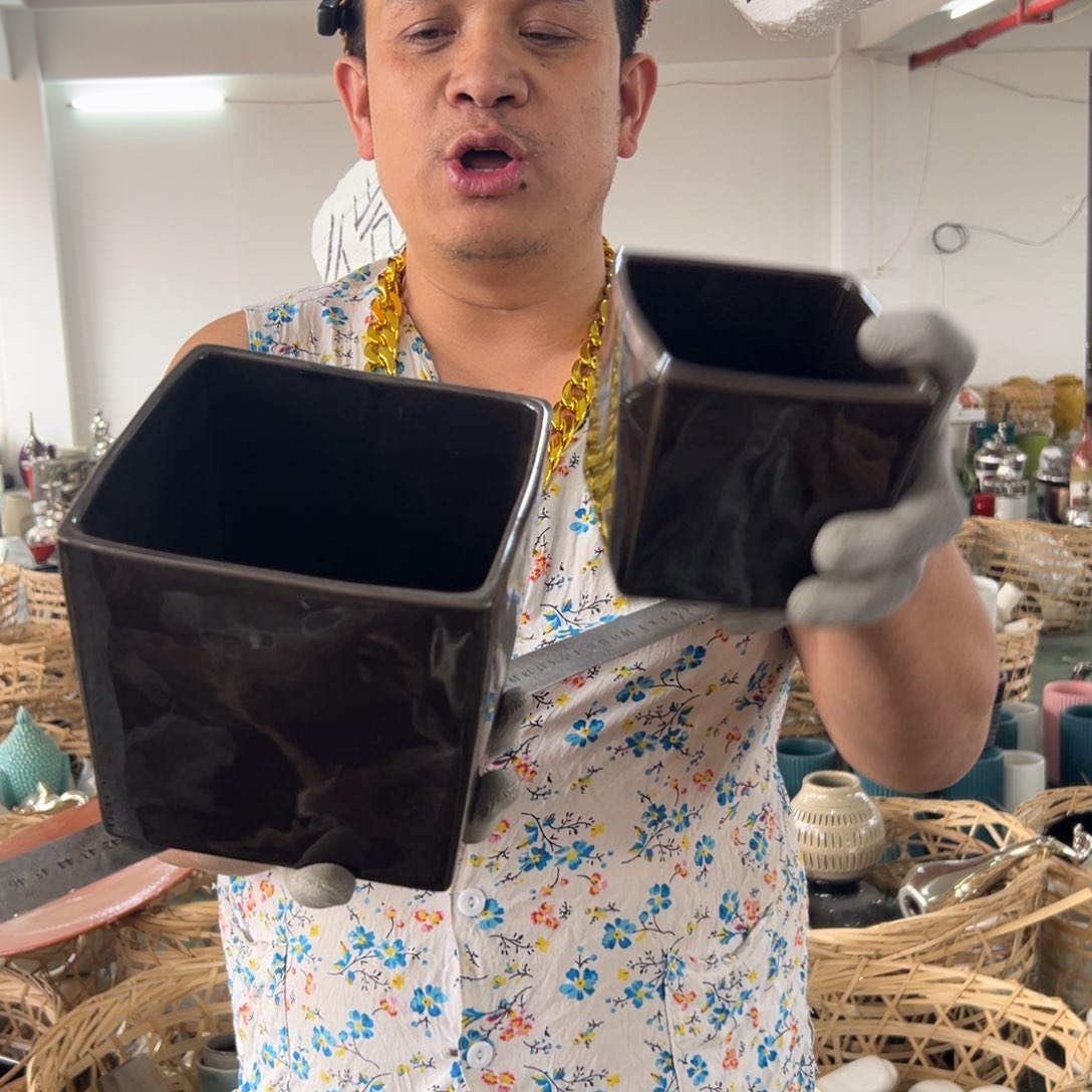 摆件116 号高中低温陶瓷工艺瓶（部分微瑕）