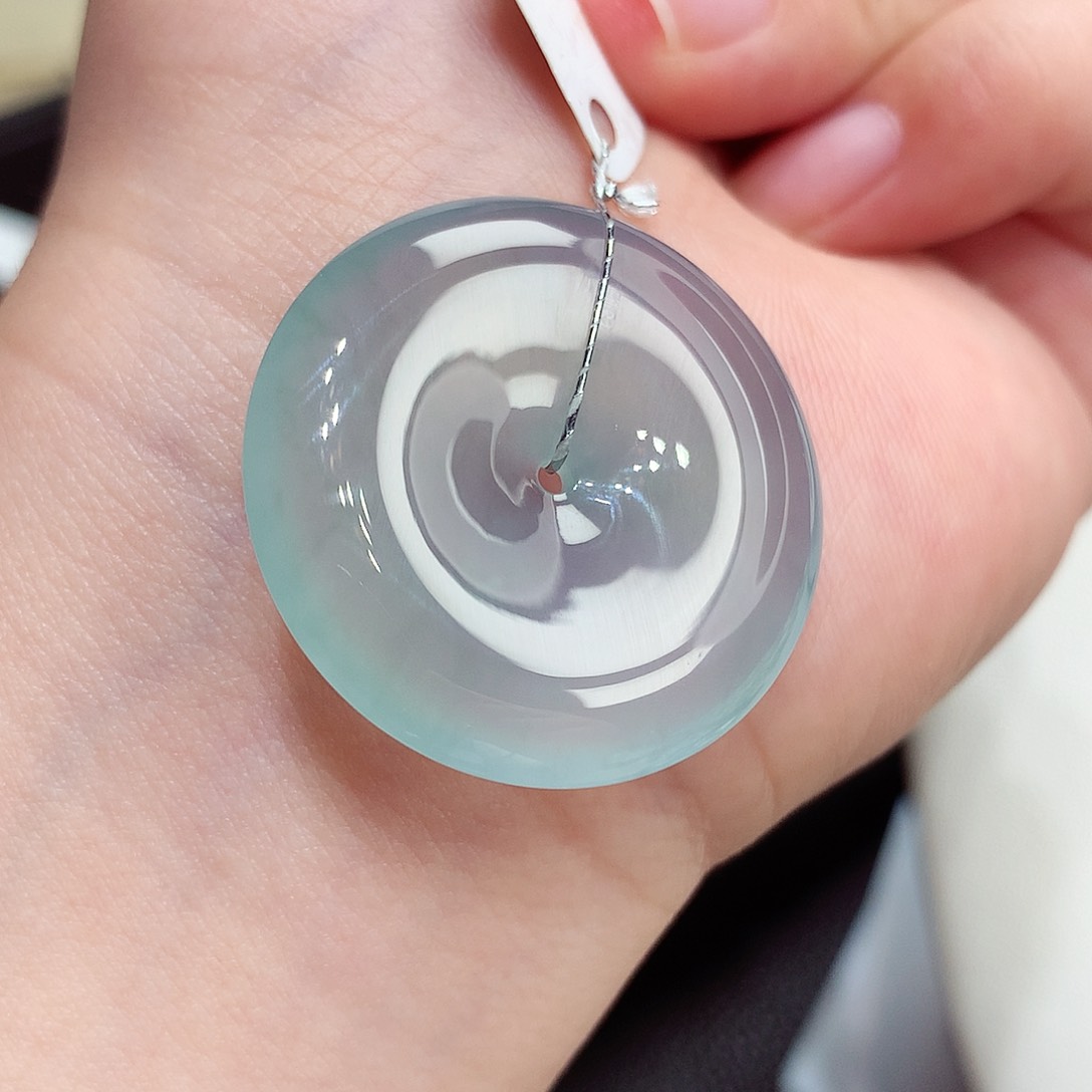 颈饰未镶嵌翡翠翡翠104，29.6/5.3