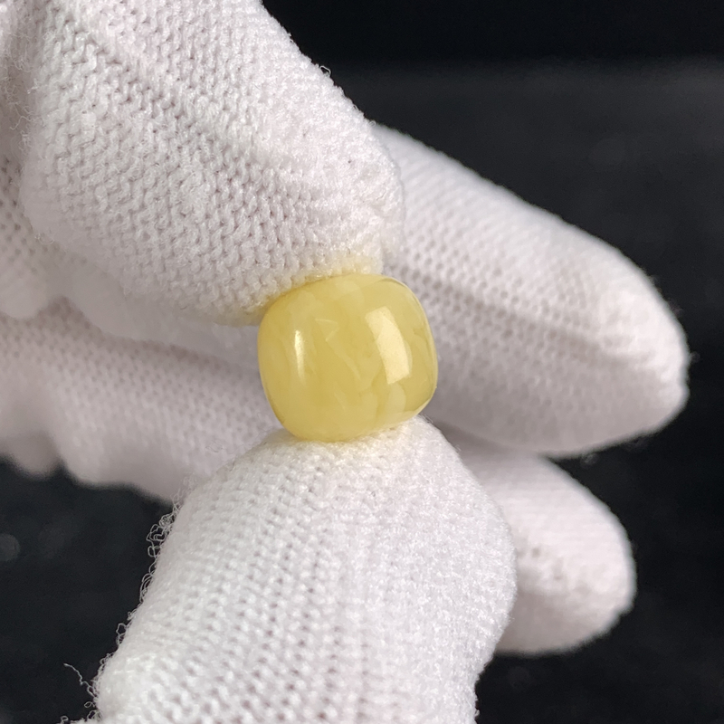 L1509保真原矿俄料尺寸10.3*9.2mm蜜蜡单颗老型单珠隔珠微瑕放漏