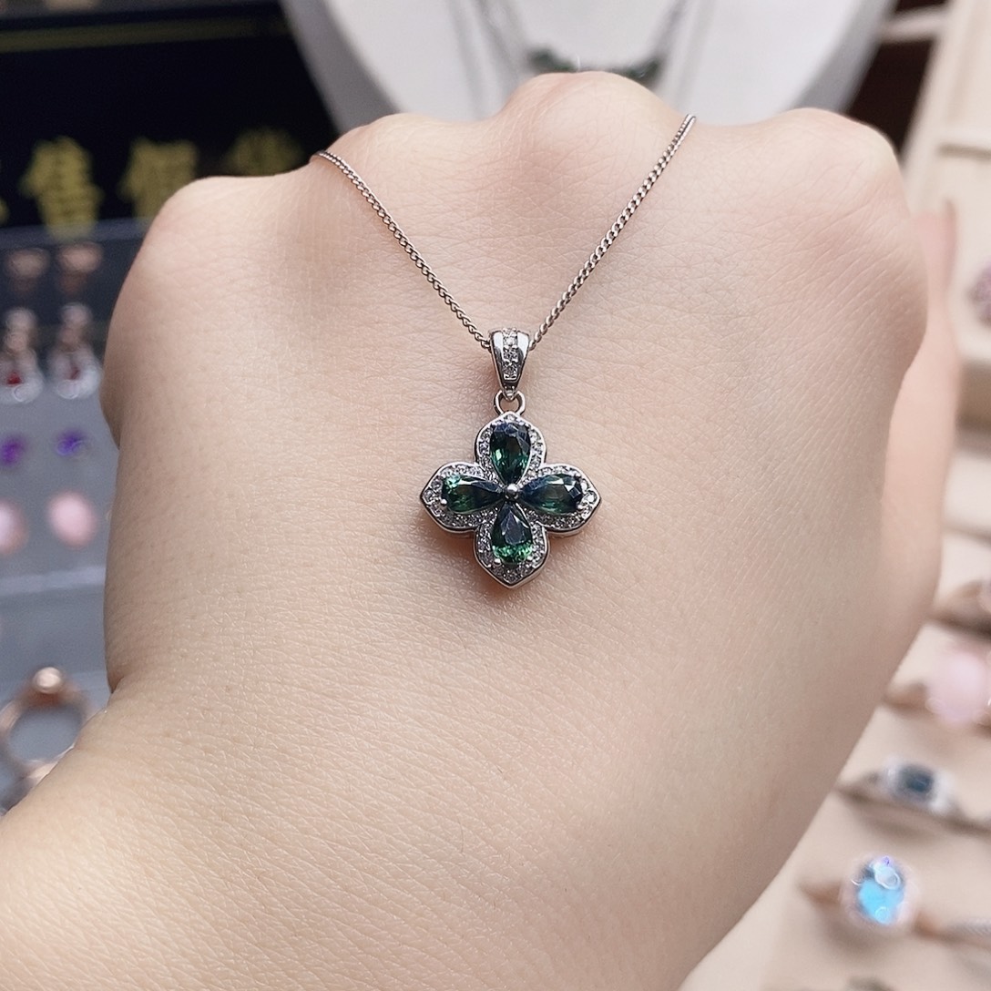 颈饰蓝宝石银S925镶嵌吊坠