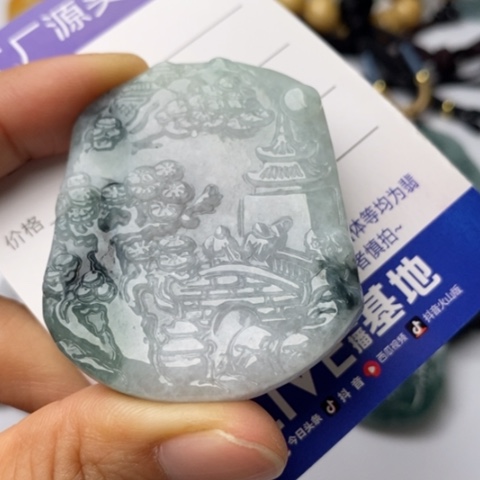 翡翠颈饰未镶嵌翡翠