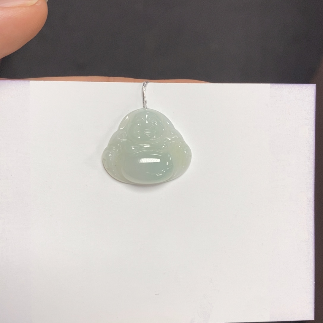 翡翠颈饰未镶嵌佛公