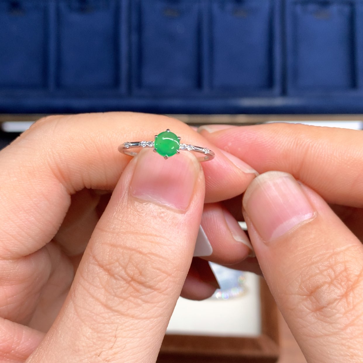 【闪购商品】翡翠戒指18K金镶嵌优***挞戒指