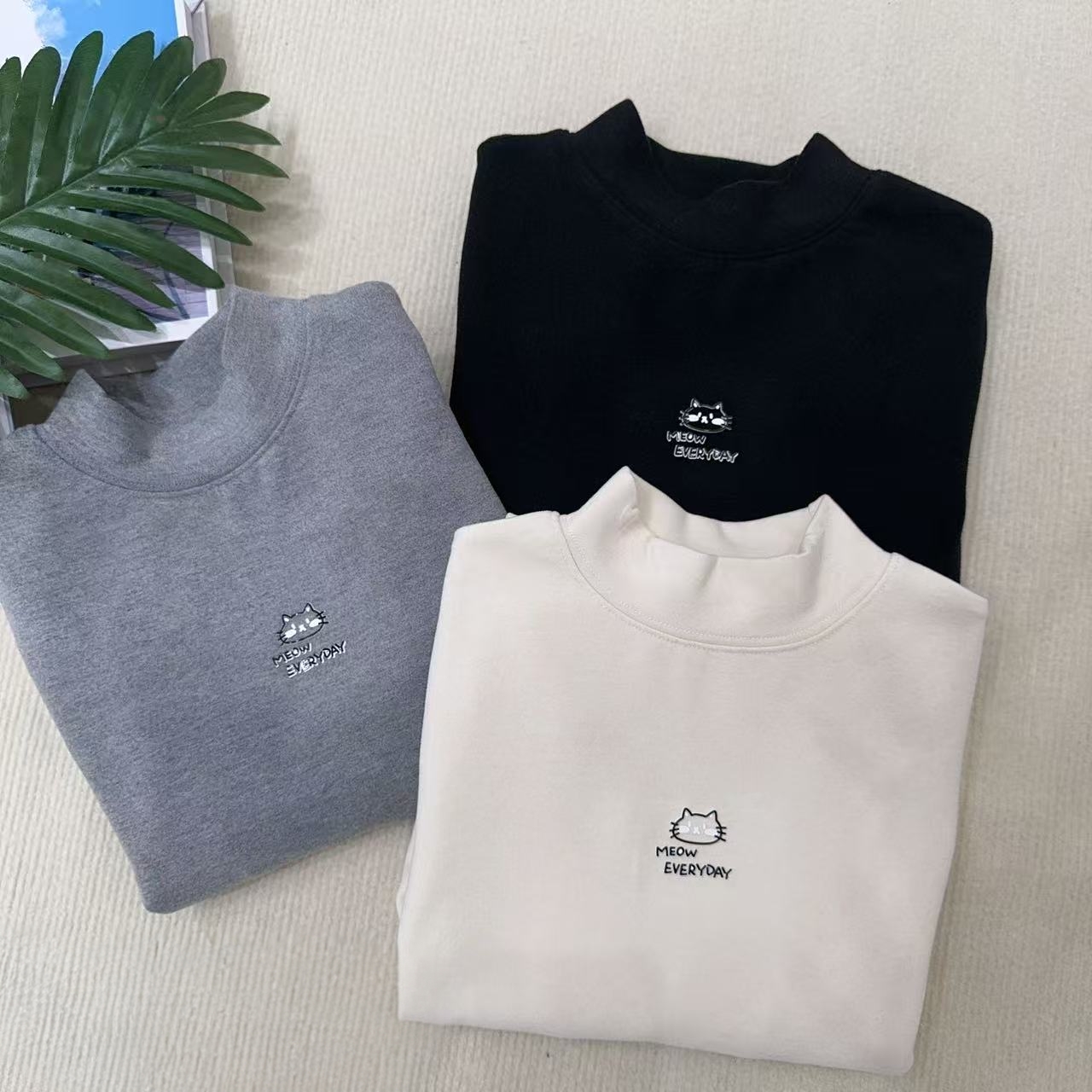 87063 童装秋冬款小猫中领打底衫