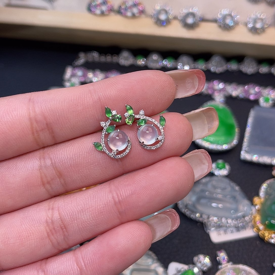 翡翠18K金镶嵌耳饰蛋面