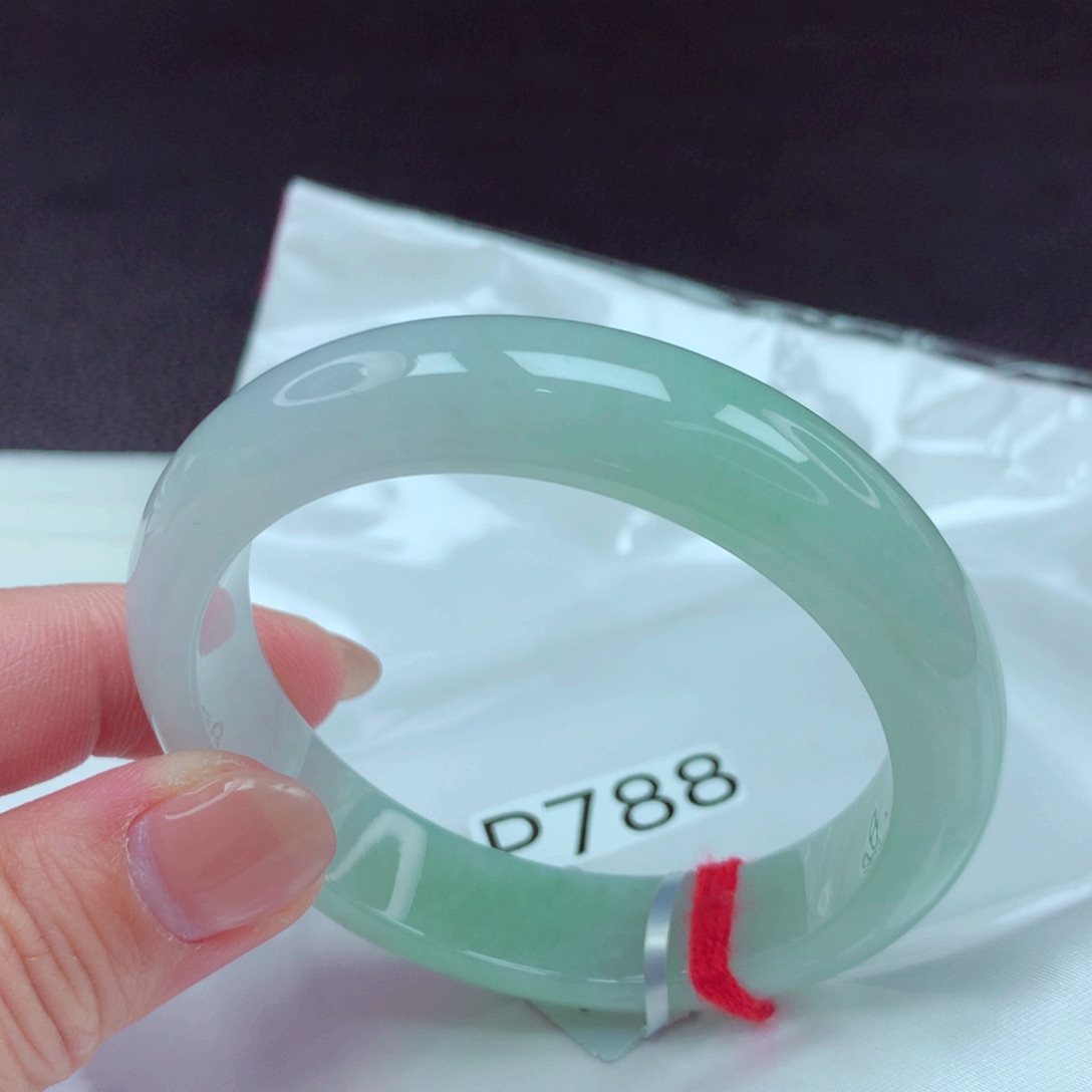 翡翠手镯未镶嵌X****Y手镯88