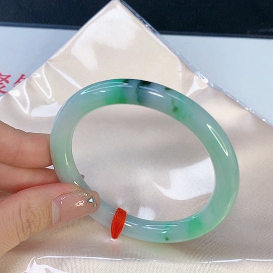 翡翠手镯未镶嵌天然翡翠A货234