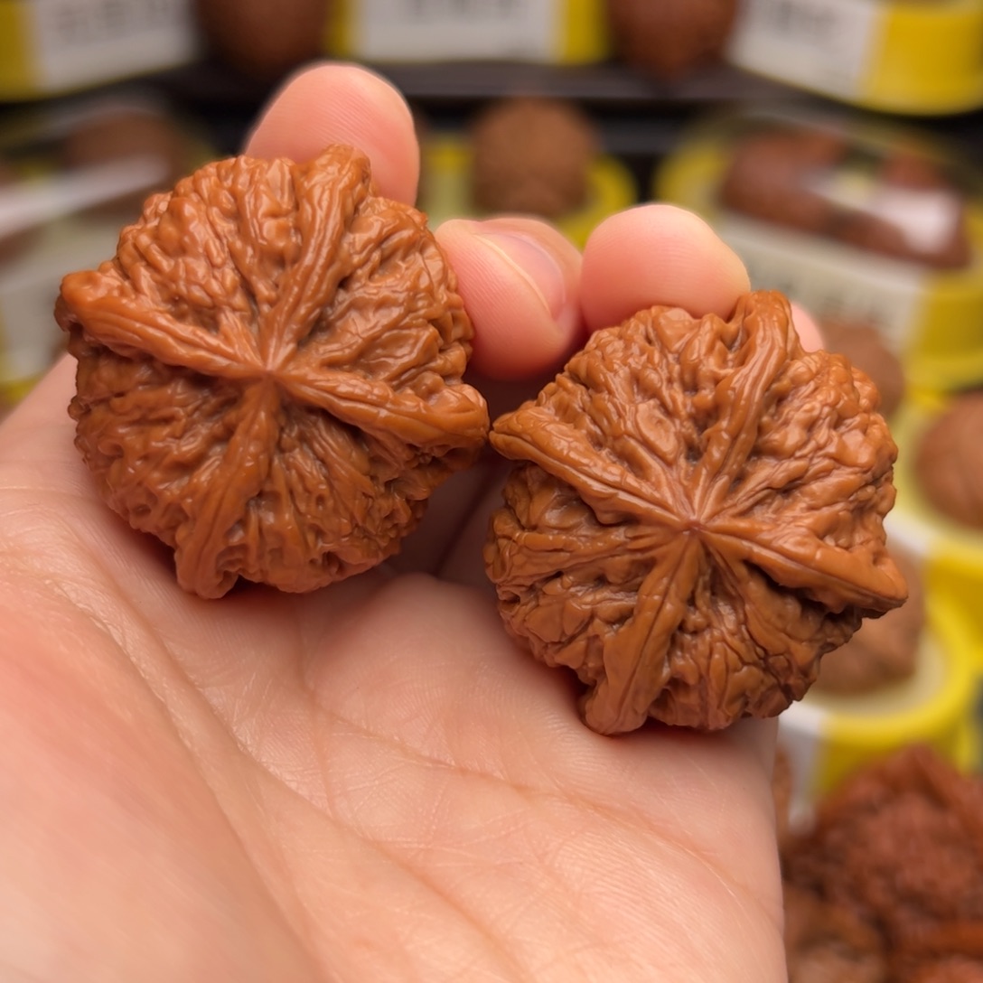 文玩核桃吊坠雨花石