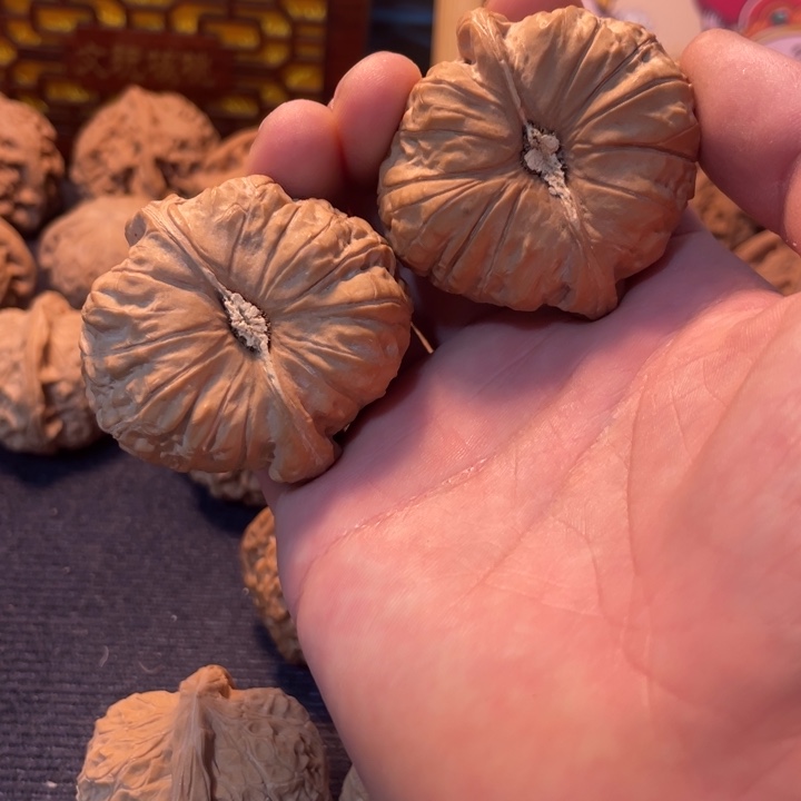 李***。文玩核桃南瓜全品45