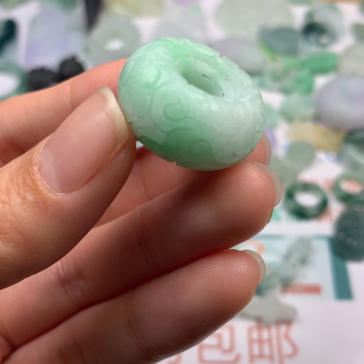 定制翡翠未镶嵌翡翠