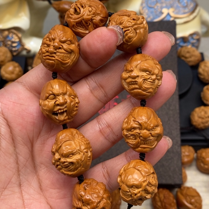 【闪购商品】橄榄核吊坠微****伤橄榄手工雕刻工艺