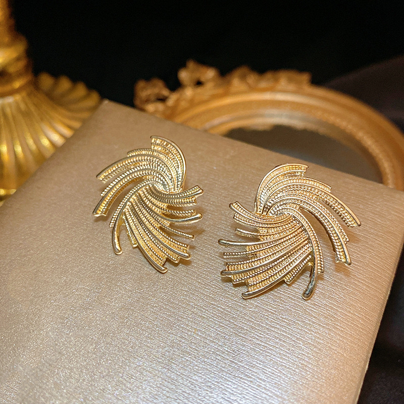 925银耳饰 925银针港风复古金属耳环女高级感百搭耳饰