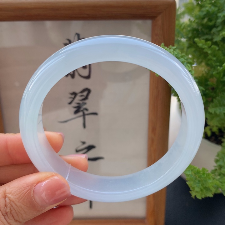 翡翠手镯未镶嵌翡翠手镯57