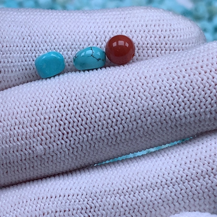 南红玛瑙未镶嵌珠宝奇石