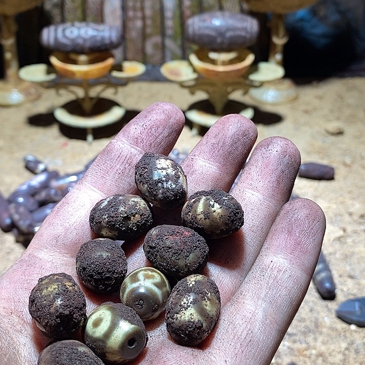 烟***雨玛瑙/玉髓颈饰未镶嵌