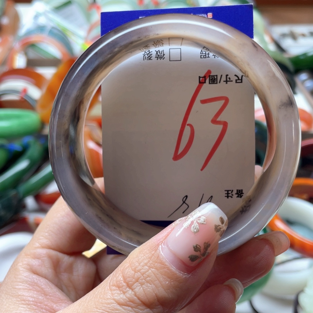 石英岩玉未镶嵌手镯