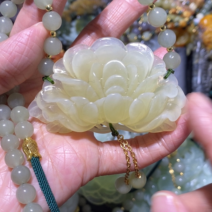 岫玉岫玊吊坠未镶嵌