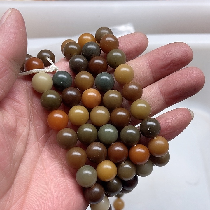 白玉菩提吊坠瑕疵11多宝圆珠114