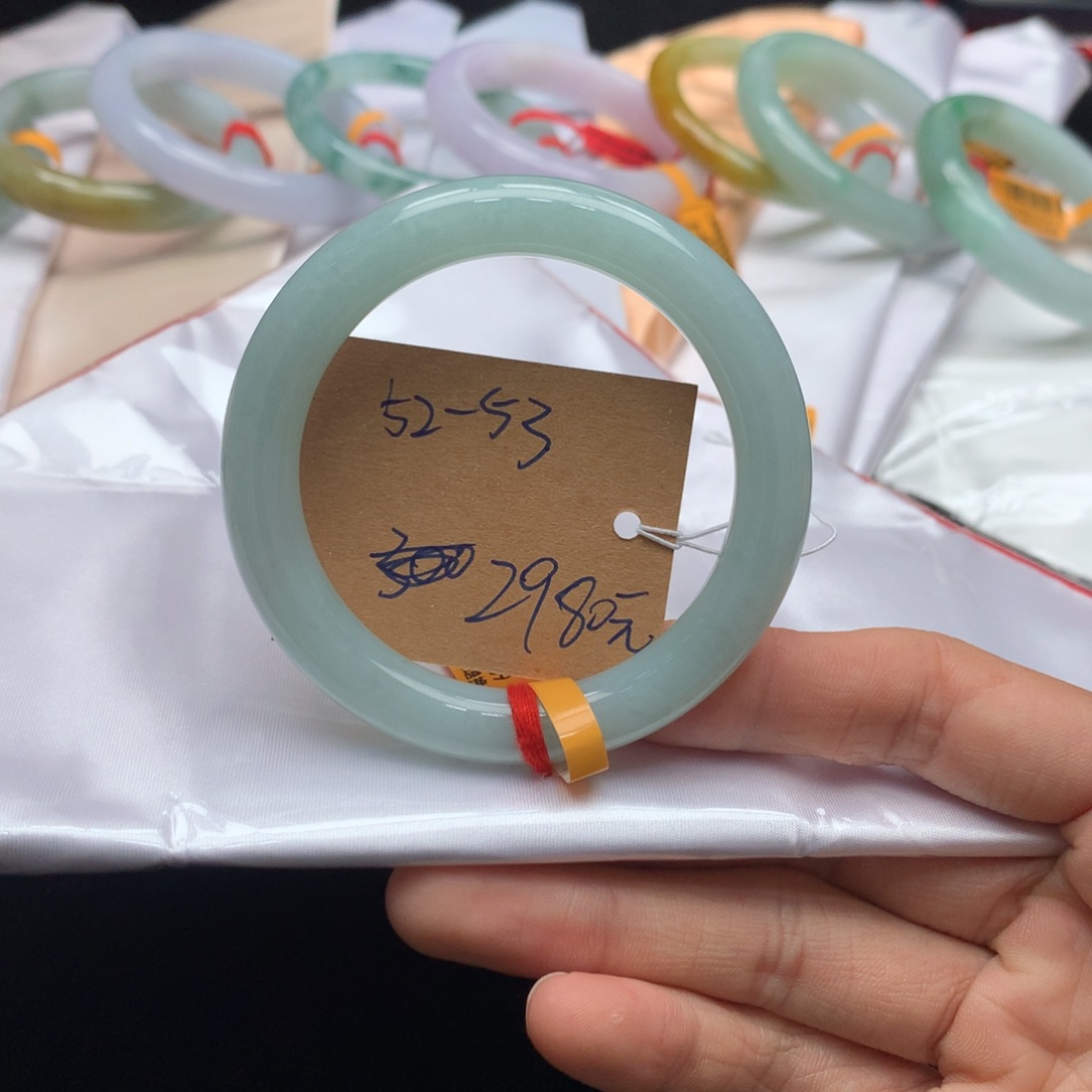 翡翠未镶嵌手镯手镯